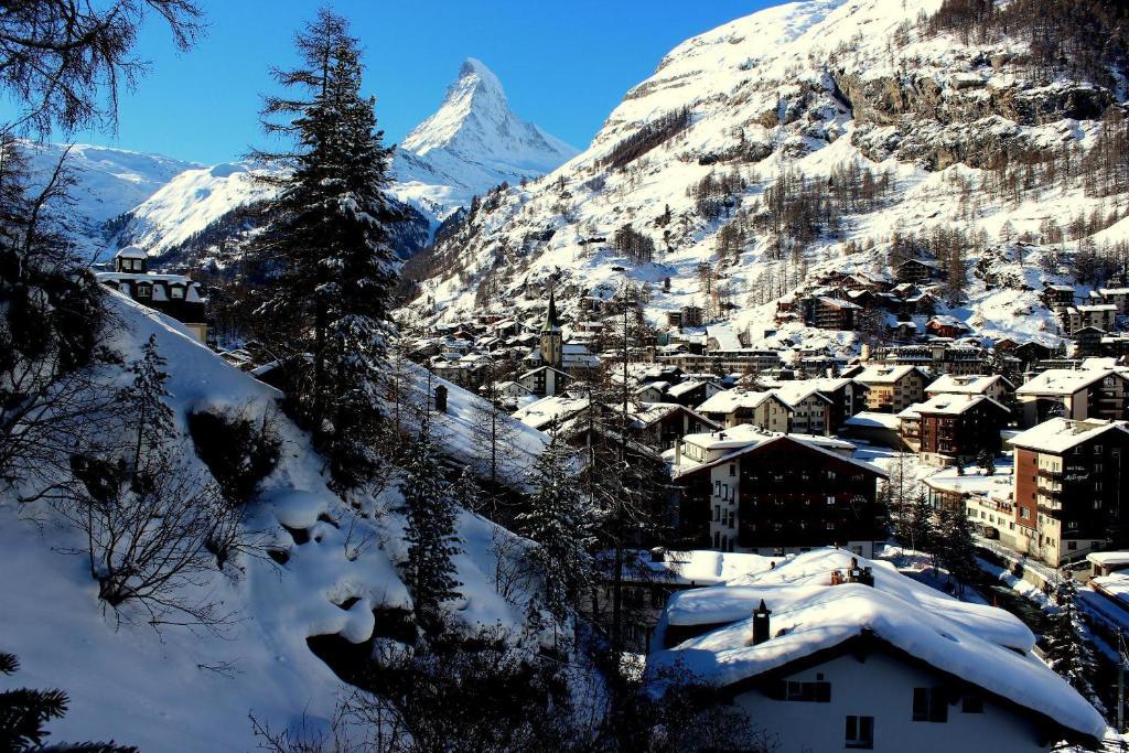 Haus Oasis Apartamento Zermatt Quarto foto